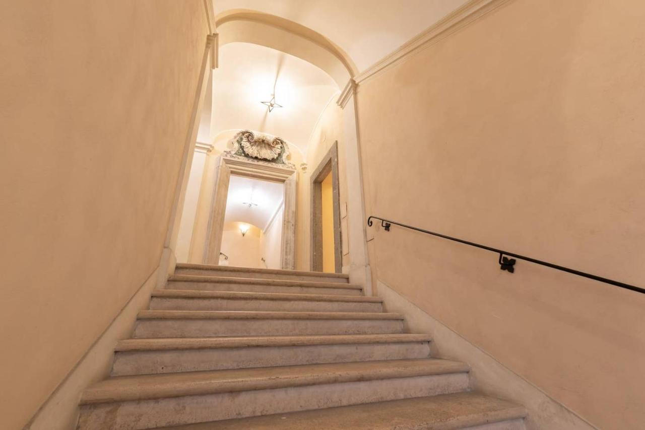 Palazzo Pamphili Lecca Di Guevara روما المظهر الخارجي الصورة